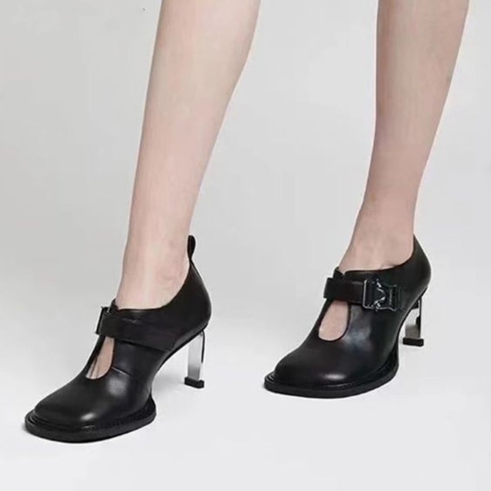 new pumps, round toe, 100 for 100 very comfortable leather with metal heel